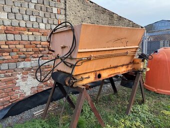 Posypová nástavba na multicar - 5