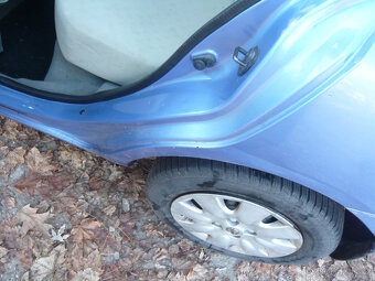 Po rodičích Nissan Micra koupená v ČR spotřeba 5.5 litrů - 5