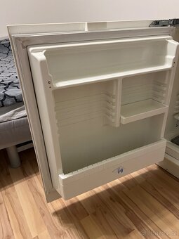 Lednička Whirlpool ARG 597 skoro v ideálním stavu - 5