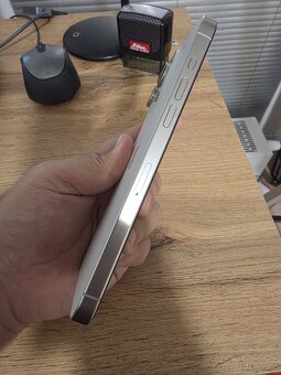 iPhone 15 Pro Max 512 GB + Apple Watch Series 8 Cellular - 5