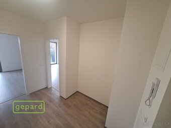 Pronájem bytu 2+k s balkonem, Slaný - 5