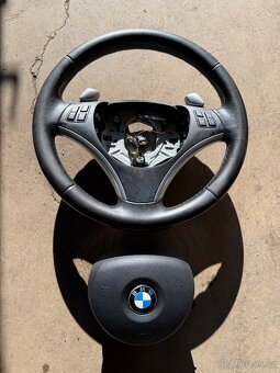 SPORTOVNÍ Volant BMW - 5