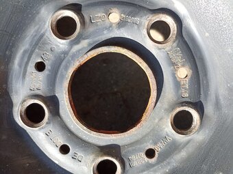 Zimní 205/60R16 - 5