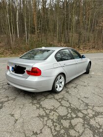 BMW 318i - 5