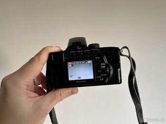 Panasonic Lumix DMC-FZ5 - 5