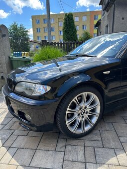 Prodám BMW e46 330i indivindual, manual - 5