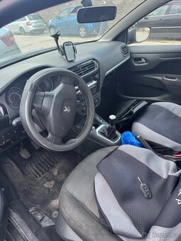 Pojízdný Peugeot 301 1.6hdi 2013 330t km - 5