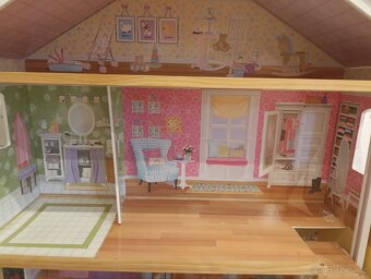 Prodávám domeček pro panenky - 5