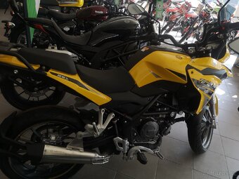 Benelli TRK 251 nová - 5