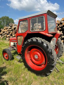 Traktor IH McCormick 454 - 5