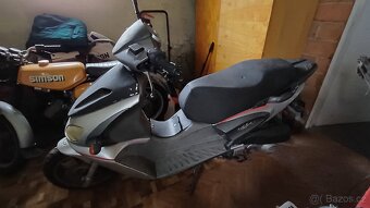 Benelli Velvet 125 - 5