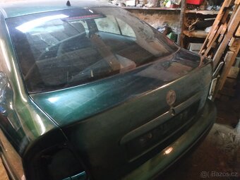 Škoda Octavia 1 Sedan - Kapota, dveře, nárazníky - 5