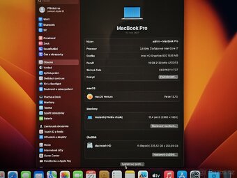 Apple MacBook Pro 15" (2017) Touch Bar Silver - 5