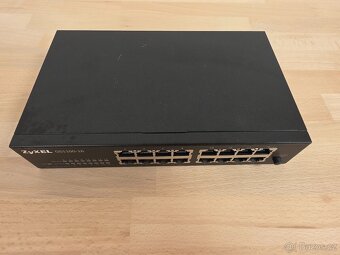 Switch Zyxel GS1100-16 – 16portový Gigabit - 5