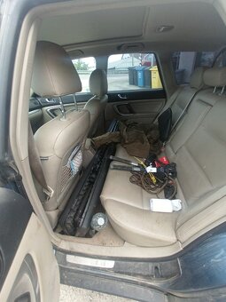 Prodám Subaru Outback 3.0 - 5