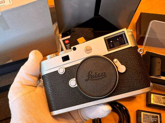 Leica M10-R 20003 stříbrná + originální balení + rukojeť Thu - 5