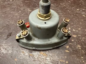 Predám orig. nový tachometř JAWA 250 350 panelka, uloženka - 5