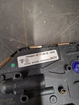 Tuareg / Cayenne 2012 - mechanismus stěračů - 5