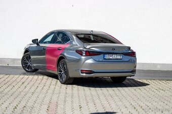 Lexus ES300h - 5