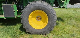 Sklízecí mlátička John Deere 9800I STS - 5