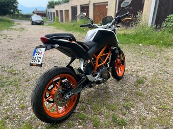 KTM duke 390 - pekny stav Nova Stk - 5