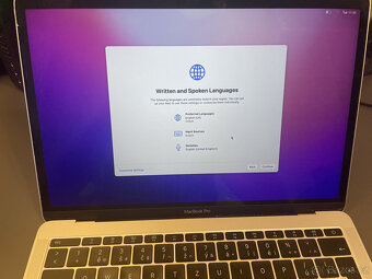 MacBook Pro 13.3" (2017) – 2,3 GHz i5, 8GB RAM, 250GB SSD - 5