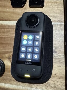 Insta360 X3 - 5