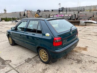 Škoda felicia TRUMF 1,3 MPi Najeto 45000km - 5