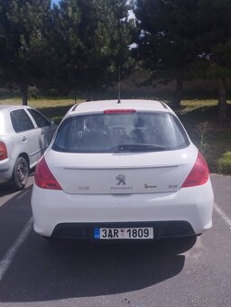 Peugeot 308, 1.4, bílé, 2013, rozbitý motor, STK 2027 - 5
