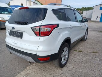 Ford Kuga 2.0TDCI, 110kw TITANIUM 4×2 - 5