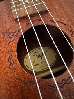 Flight Ukulele - 5