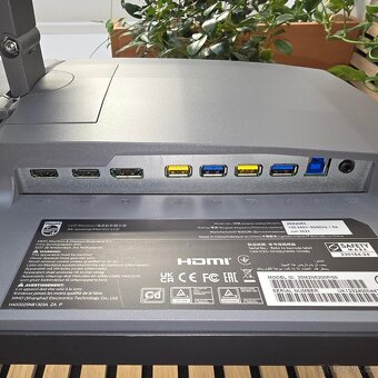 25" Philips 25M2N5200P Gaming - 25"/ 1920×1080 / IPS / 280 - 5