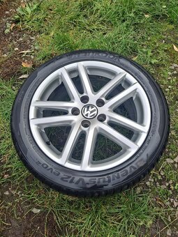 Alu kola 5x112 originál VW 235/45 R17 - 5
