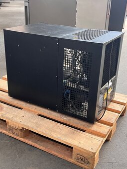 Podstolový chladič Delton H200. Záruka - 5