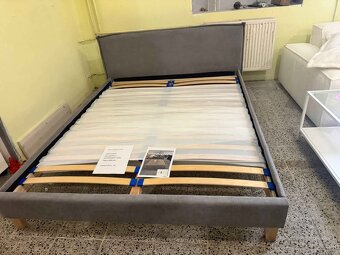 Nové Čalouněné dvoulůžko rám postele s lamelovými rošty 160x - 5
