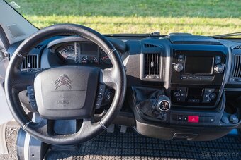 Půjčte si extra dlouhou dodávku Citroen Jumper L4H2 - 5