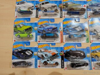 Hot wheels autíčka - 5