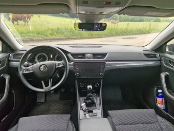 Škoda superb combi 2.0tdi 110kw rok 2022 - 5