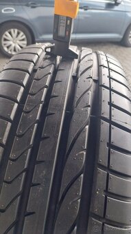 Prodám 4 x letní pneu Bridgestone 235/55/19 - 5