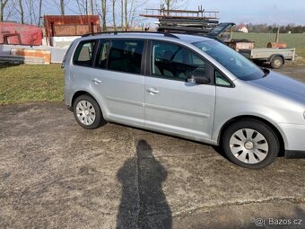 VW Touran 2.0 TDI DSG bouraný - 5