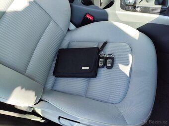 Audi A4 B8 2.0 TDI 110 kW S-Line - 5