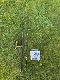 Sumcový prut BLACK CAT PASSION 250 cm 400g + SOVEREIGN 8000 - 5