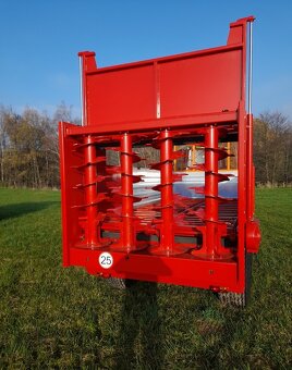 Prodám rozmetadlo 10 a 8t - 5