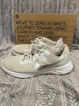 Dámské tenisky Nike vel. 41,5 V dobrém stavu - 5