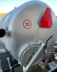 Cisterna - fekální vůz - 5