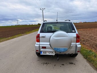 TOYOTA Rav4 2.0 D4D 4x4 - 5