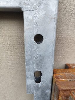 Branka a dvoukřídlá brána - 5