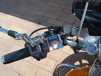 Suzuki Intruder M800 - 5