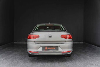 VOLKSWAGEN Passat-2.OTDi-110kW-DSG-Highline-VirC-ZÁRUKA-R17 - 5