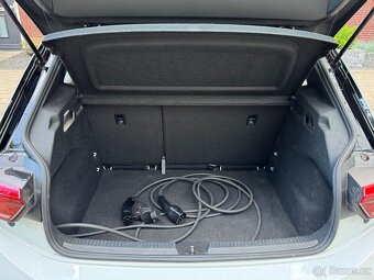 VW ID.3 First 58 kWh 204PS 3-Fase NAV Výhř AL LED PDC 11/20 - 5